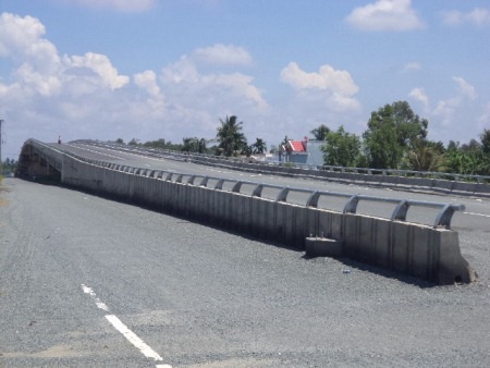 Cầu Phước Long 2 xây xong rất hoành tráng...