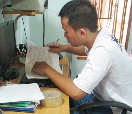 Cậu học trò ở miệt Hậu Giang đỗ thủ khoa Học viện Kỹ thuật Quân sự - 3 DuyĠchọn ngành quân sự để muốn được tiếp bước ông cha, cống hiến cho Tổ quốc.