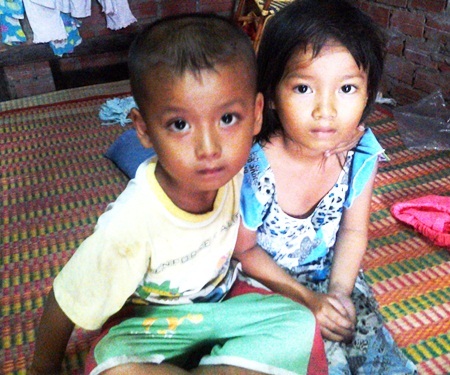 2 đứa trẻ "đói ăn, thiếu mặc" vì bố ung thư, mẹ bỏ đi biệt tích - 5 Cháu Anh Đào luôn mong được đến trường như bao bạn bè cùng trang lứa khác.