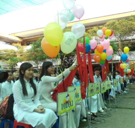 Rạng rỡ ngày khai trường