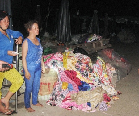 May mắn cứu được một số hàng hóa.