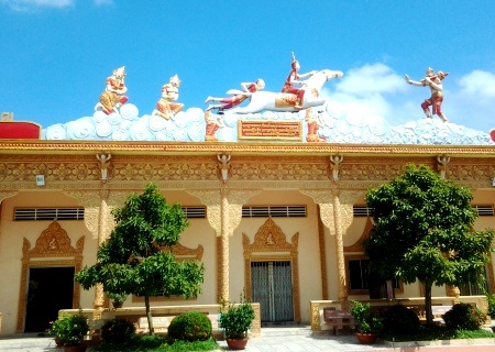 Thăm ngôi chùa Khmer hơn 100 năm tuổi ở Bạc Liêu - 4 Phật đường....