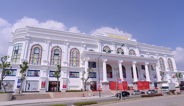 Toàn cảnh cơ ngơi bề thế của Vincom Center Hạ Long