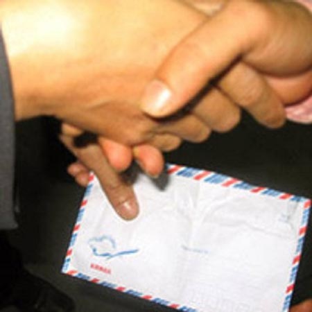 Đại gia "chân đất" chơi ngông không đụng hàng - 1 Đại gia chân đất bỏ 2 tỷ mua một... vết xước