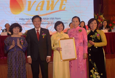 6 nữ tướng đứng đầu Hiệp hội Nữ doanh nhân Việt Nam - 2 Những nữ tướng tiêu biểu của giới doanh nhân VN