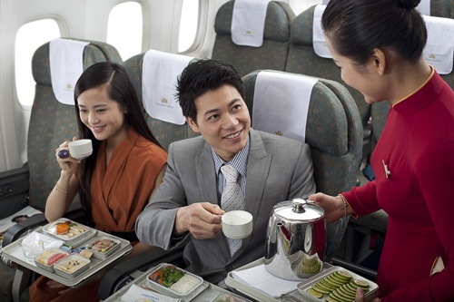 Cà phê hòa tan Vinacafé "bay" cùng Vietnam Airlines - 1 Cà phê đen hòa tan của Vinacafé sẽ được phục vụ miễn phí trên máy bay Vietnam Airlines