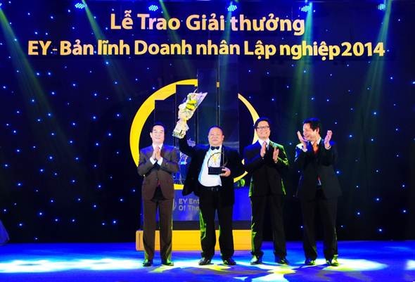 Ông Lê Phước Vũ đạt vị trí hạng nhất của giải thưởng “EY - Bản lĩnh Doanh nhân Lập nghiệp” 2014