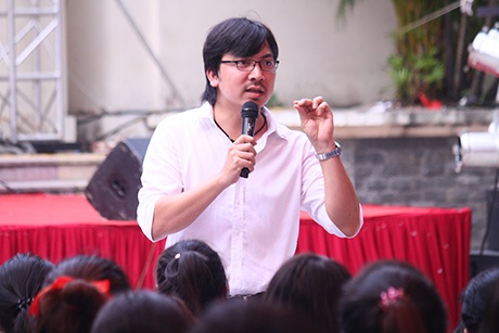 “Giáo sư Xoay”: Giới trẻ nghiện mạng xã hội vì... sợ bị bỏ rơi - 2 Anh Dũng phân tích về lợi và hại của mạng xã hội