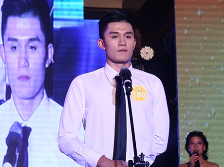 Đức Tuấn có phong cách nam tính, đĩnh đạc