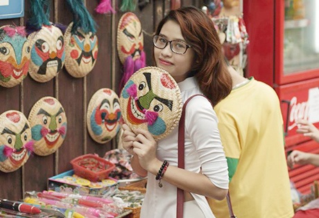 Gặp nữ tác giả xinh đẹp của những bộ tranh gây sốt - 4 Nữ họa sĩ xinh xắn Hà Trần