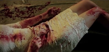 Phim ngắn: Cô gái hi sinh mạng sống vì tình yêu mới của bạn trai - 4 Cái kết buồn của bộ phim khiến khán giả day dứt