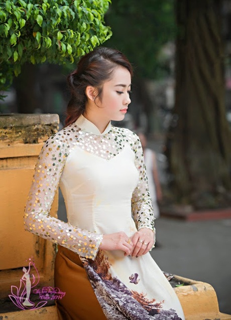 Nữ sinh Lào gây “sốt” ở trường Dược, giỏi 3 ngoại ngữ - 5 Mai Châm