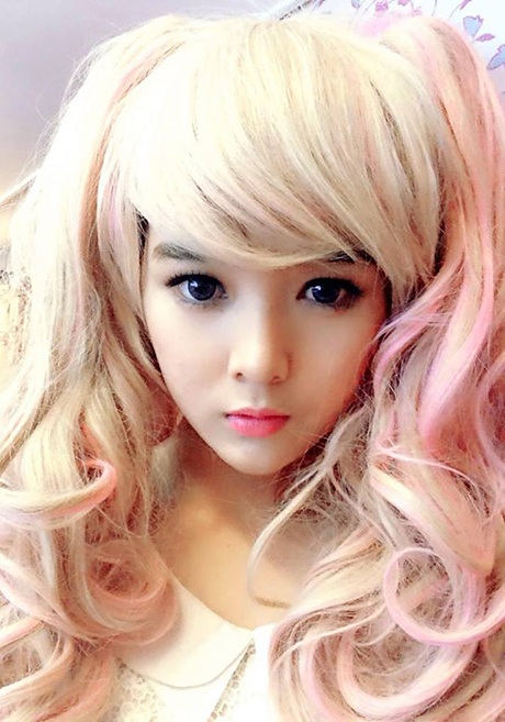 Lilly Luta trước khi PTTM có biệt danh là búp bê Việt