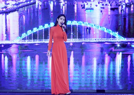 Thủy Tiên góp giọng trong liên khúc