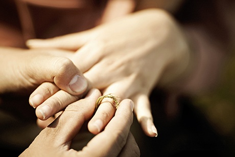 Chiếc nhẫn cỏ biểu trưng