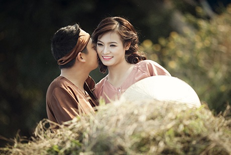 Cô dâu và chú rể đều sinh năm 1992, là những người trẻ năng động