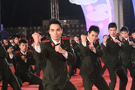 cho tới khí thế hào hùng của các sinh viên khối ngành an ninh trật tự trong các bài quyền...