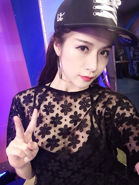 4 “hot girl” đình đám thừa nhận “động dao kéo” trên mặt - 11 Vân Navy hiện tại. Cô thừa nhận đã chỉnh mũi