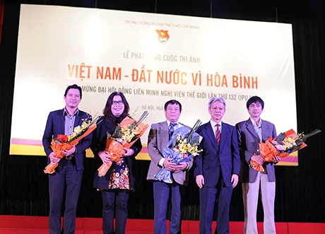 Lễ phát động cuộc thi ảnh “Việt Nam – Đất nước vì hòa bình”