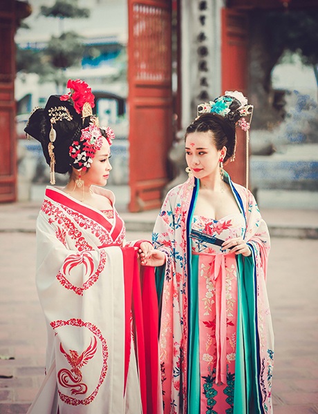 Ngỡ ngàng bộ cosplay phim Võ Tắc Thiên cực chất của thiếu nữ Việt - 5 Trang phục được hai cô gái đầu tư công phu để hóa thân thành Võ Mị Nương và Từ Huệ