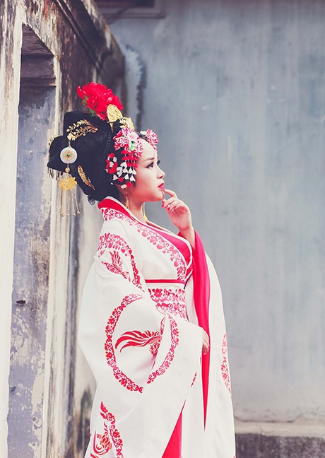 Ngỡ ngàng bộ cosplay phim Võ Tắc Thiên cực chất của thiếu nữ Việt - 12 Thế Quyết