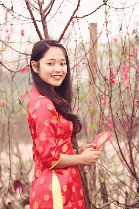 Cho nên Hương tranh thủ dịp nghỉ Tết dương lịch ghi lại những khoảnh khắc đẹp ở vườn đào