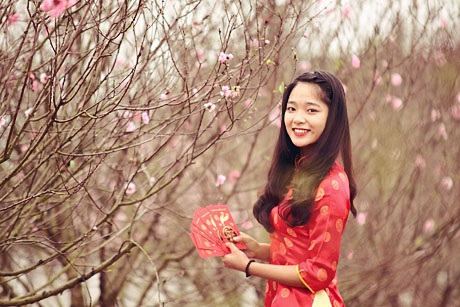 Lan Hương chúc độc giả