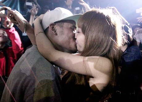 Màn cầu hôn bất ngờ của diễn viên Bước nhảy xì tin