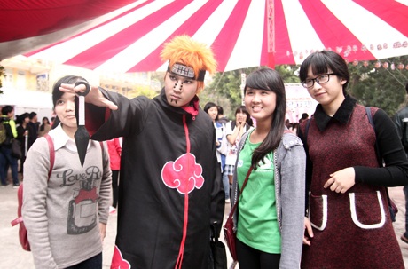 Một số màn hóa thân độc đáo của các bạn trẻ Hà thành