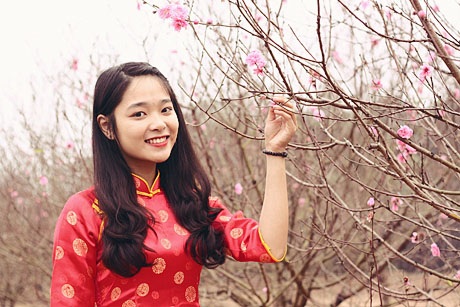 Nữ sinh trường Báo có vẻ đẹp nữ tính, dịu dàng