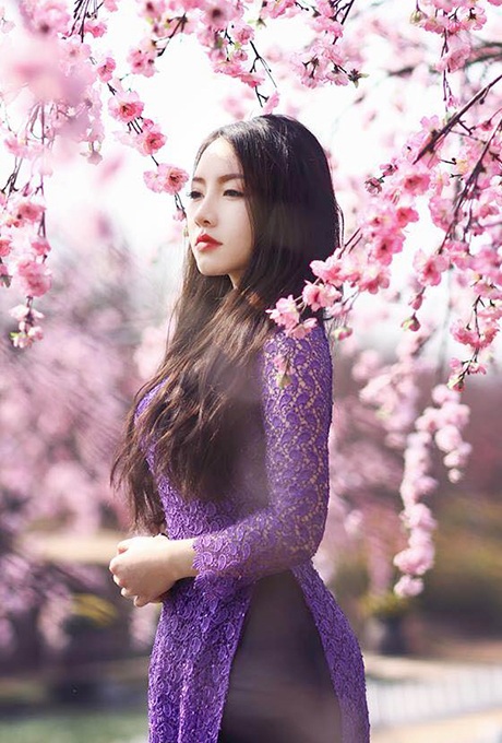 Đường nét trên gương mặt Phương Thúy nhận được nhiều lời khen ngợi của dân mạng