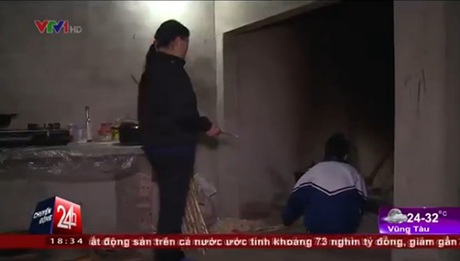 Phú Thọ: Nữ sinh lớp 11 mất khả năng nói vì bị bạn đánh? - 1 Phú Thọ: Nữ sinh lớp 7 mất khả năng nói vì bị bạn đánh