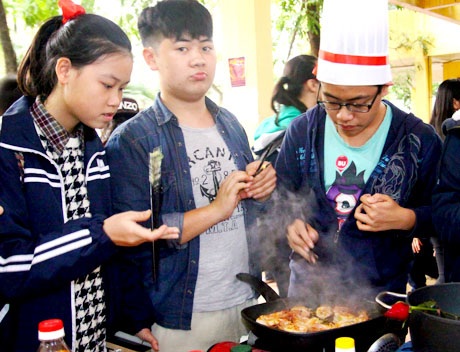 Các món ăn nóng hổi, thơm lừng