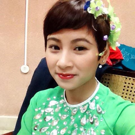 Cô giáo mầm non có phong cách “tomboy” hát hay như ca sĩ - 5 Hình ảnh nữ tính hiếm hoi của Hương
