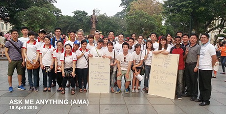 Những hướng dẫn viên du lịch miễn phí, thân thiện của Thủ đô HN - 5 Các thành viên CLB AMA trong buổi tình nguyện tại hồ Gươm ngày 19/4 vừa qua