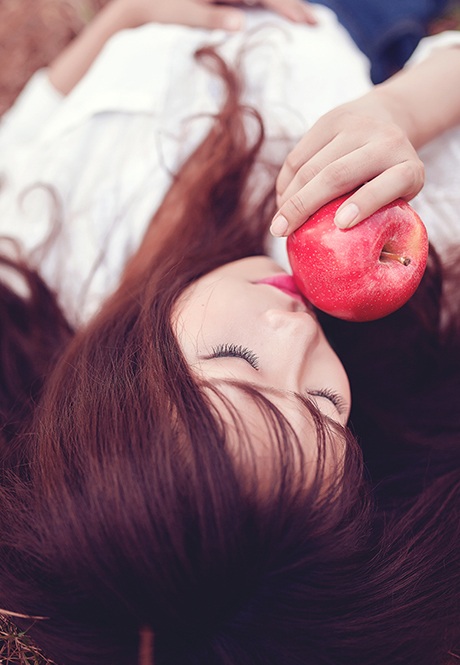 Cô bạn rất tự tin trong từng khuôn hình.