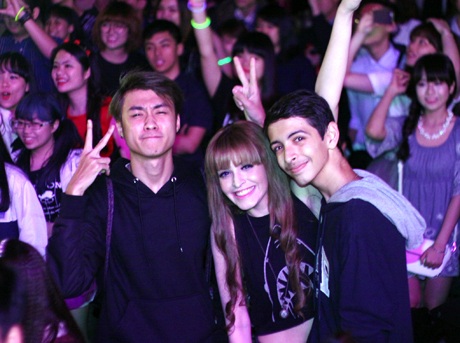 Các cô gái xinh đẹp của trường THPT Phan Đình Phùng xúng xính dự dạ hội