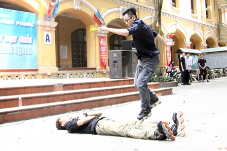 Phần trình diễn đầy mạo hiểm khiến khán giả thót tim, hồi hộp theo dõi