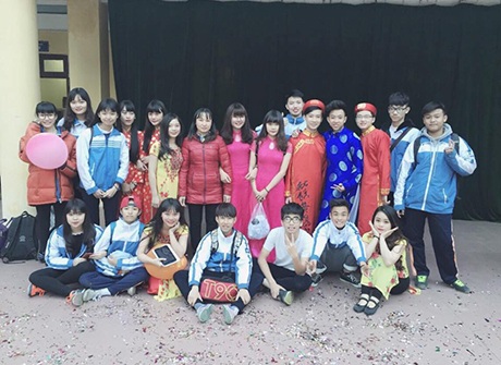 Nữ lớp trưởng xinh xắn có tài rap giả giọng miền Nam tài tình - 6 Nhật Anh và bạn bè, cô giáo lớp 10A10 trường THPT Tây Hồ, Hà Nội