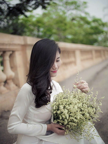 Thiếu nữ Việt đẹp nền nã, diện áo dài dạo phố Hà thành - 6 Những khoảnh khắc trong sáng của tuổi học trò