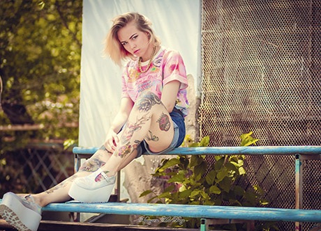 Anna có tổng cộng hơn 20 hình xăm trên cơ thể, hình xăm đầu tiên được thực hiện khi cô 18 tuổi.