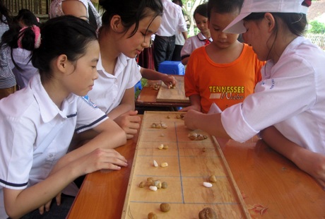 Cùng chơi Ô ăn quan