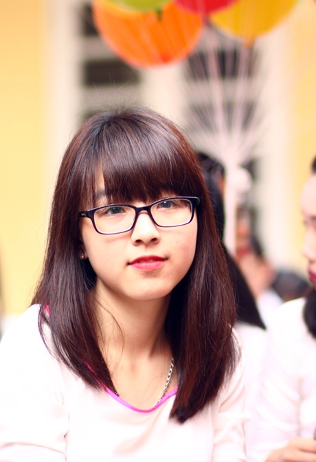 Vẻ đáng yêu của nữ sinh cuối cấp