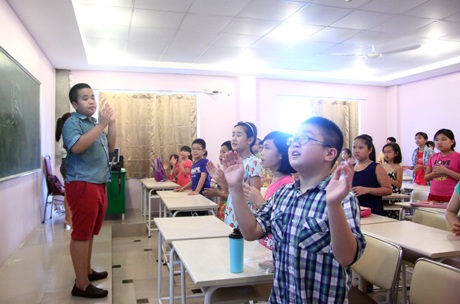 Lớp học tiếng Anh miễn phí của Nhật Nam