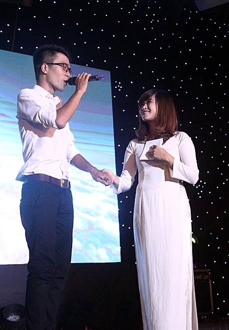 Cùng nhau hát những bản tình ca về thời sinh viên mơ mộng, lãng mạn