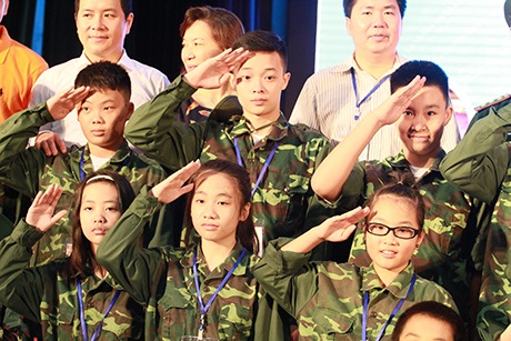 Phong cách quân đội được quán triệt ngay từ ngày đầu các em tập trung