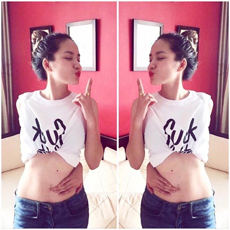 Trào lưu khoe "tay chạm rốn", đọ eo thon “đổ bộ” giới trẻ Việt - 3 Hot girl Hà thành Salim Hoàng Ngân khoe eo thon, dáng chuẩn