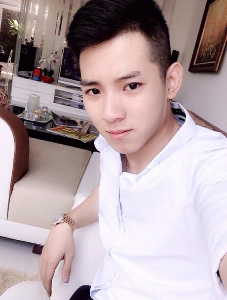 Chàng diễn viên 9x gây sốt bởi vẻ "đẹp trai nhiều người hâm mộ" - 6 Vẻ đẹp trai của hot boy mới nổi
