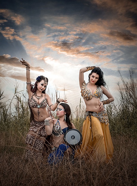 Ngỡ ngàng vũ khúc bellydance tuyệt đẹp giữa cánh đồng lau - 4 Chị Đỗ Hồng Hạnh là một trong những vũ công bellydance hàng đầu Việt Nam