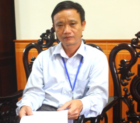 Ông Lê Mạnh Hùng, chuyên viên phòng y tế huyện Nam Đàn.